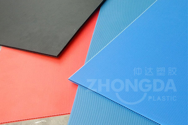 防靜電中空板的特點(diǎn)及優(yōu)勢是什么？